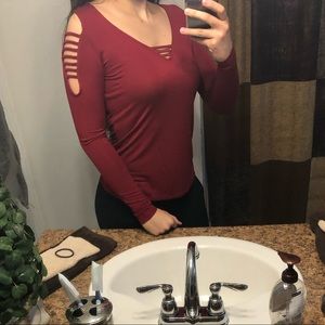 Open shoulder, V-Neck, strappy, long sleeve T